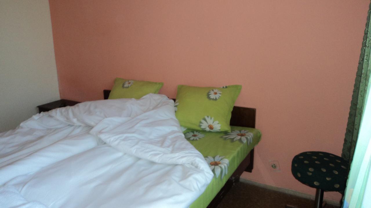 Hotel Stroitel ฮิซาเรีย ภายนอก รูปภาพ